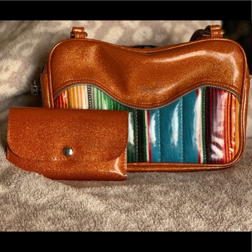 Trophy Queen purse